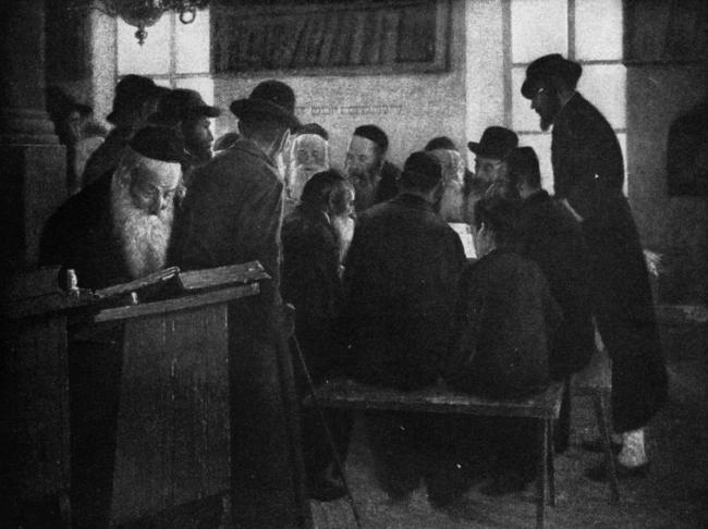 שיעור בבית מדרש של בוצ'אץ'. ציור מאת אליעזר קרסטין, 1906 Buczacz6